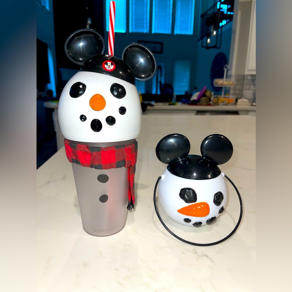 Disney Parks 2019 Mickey Snowman Gummi Candy Bowl & Mouseketeer Snowman Cup